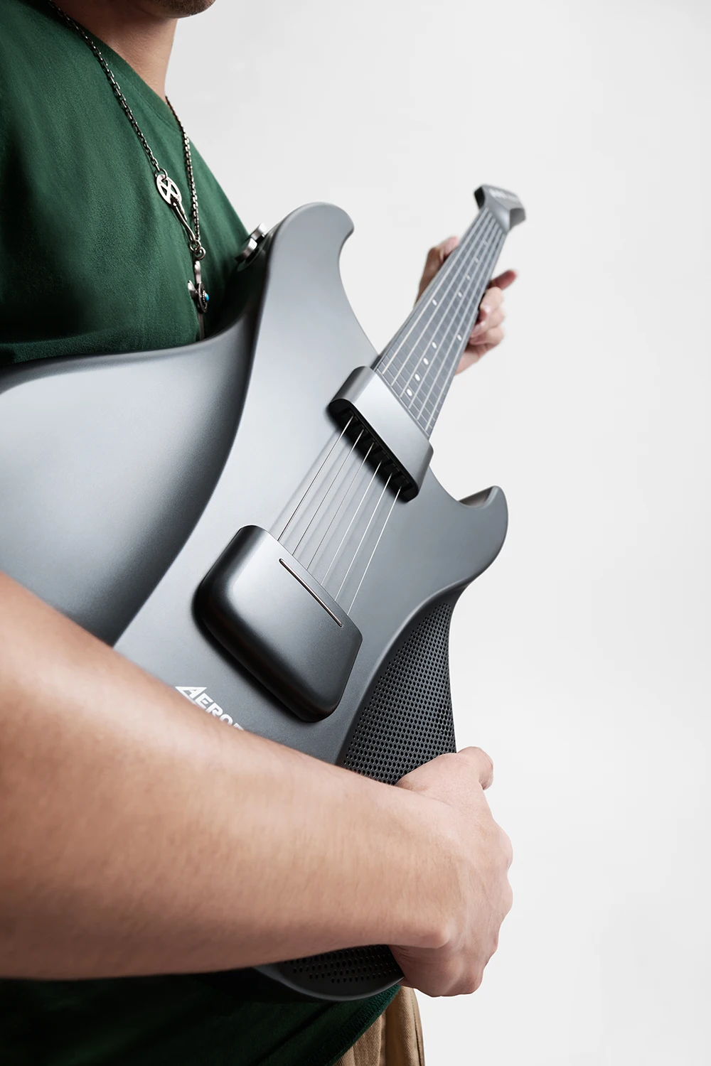 AeroBand Guitar Travel Electric Guitar Pain-Free Silicone String All-in-One 9 Sound Styles Acoustic Bass With Speaker Microphone