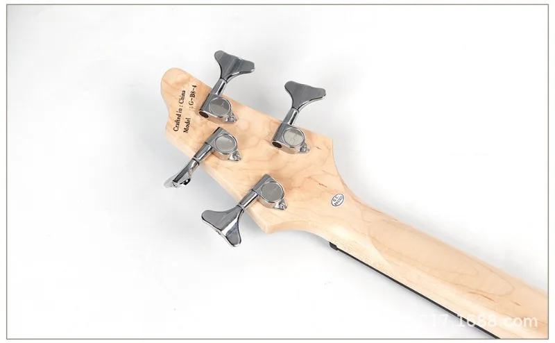 Electric Guitar Bass Four Strings White Wood Professional Performance Rock Musical String Instrument Rosewood Fingerboard Guitar