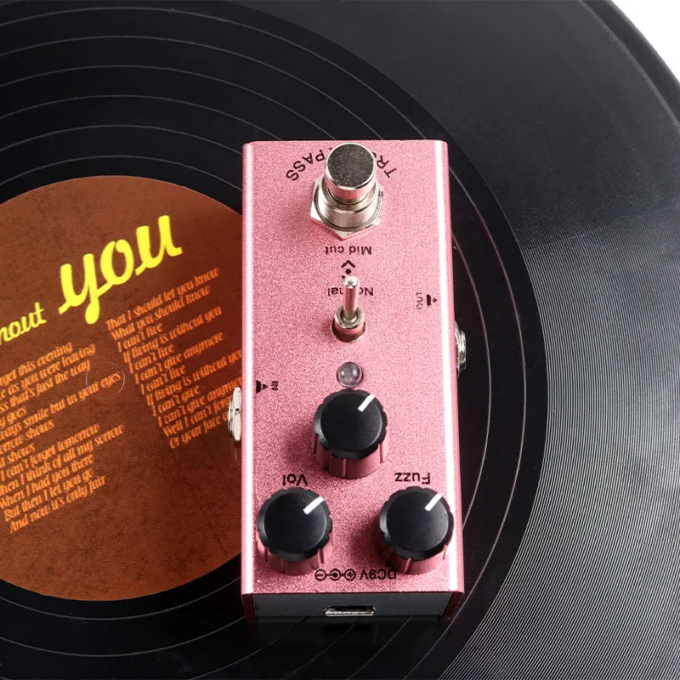 Fuzz Pedal Guitar Effect Pedal Classic Mini Fuzz Pedal For Electric Guitar True Bypass Adjust Tone Intensity 1/4 Jack - Image 3