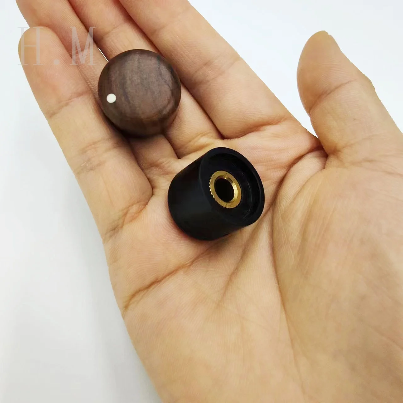 High end electric wood guitar with volume and tone, wood knob, rosewood ebony with point knob, potentiometer cap