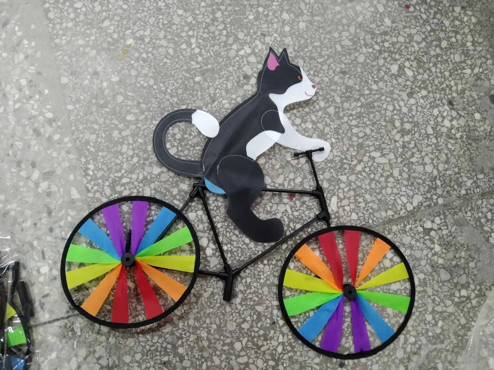 Animal Riding Three-dimensional Cartoon Modelling Windmill Creative Bicycle Wind Spinners Standing Pole Garden Yard Decoration