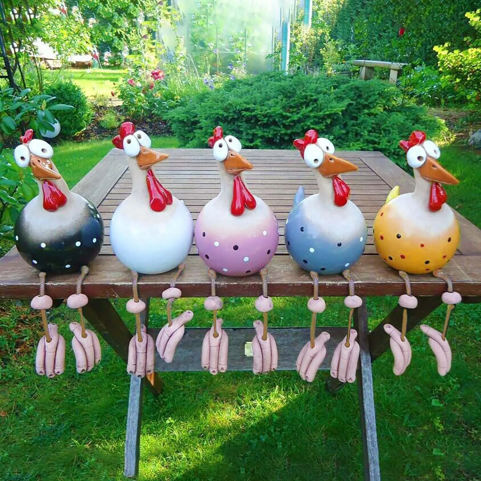 Resin Big-Eyed Chicken Statue - Whimsical Garden Decor, Yard Sculpture Ornament