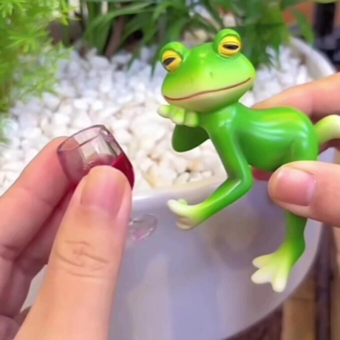 Frog Resin Hanging Planter Hooks for Flower Pot Edge Glass Fish Tank Outdoor Garden Decor Simulation Animal Ornament Hanging - Image 4