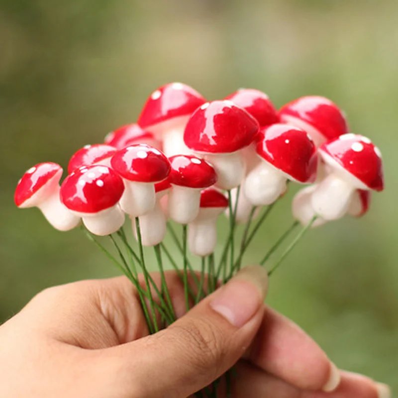 10Pcs/Set  Artificial Mini Mushroom Miniatures Fairy Garden Moss Terrarium Resin Crafts Decorations Stakes Craft 2cm 3cm