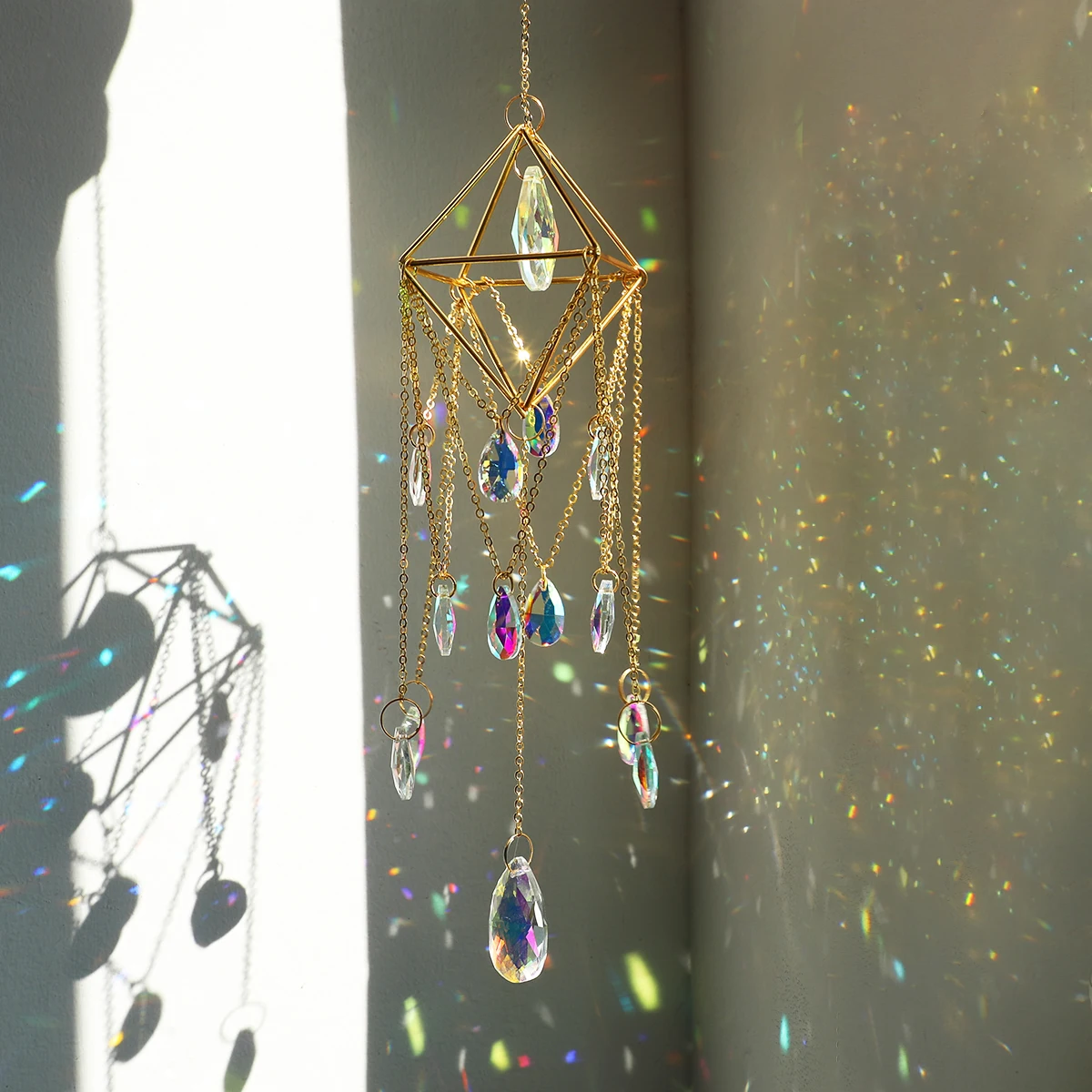 Hanging Sun Catcher Crystal Teardrop Chandelier Wind Chime Prism Suncatcher Rainbow Maker Light Catcher Window Garden Decoration Hanging Sun Catcher Crystal Teardrop Chandelier Wind Chime Prism Suncatcher Rainbow Maker Light Catcher Window Garden Decoration