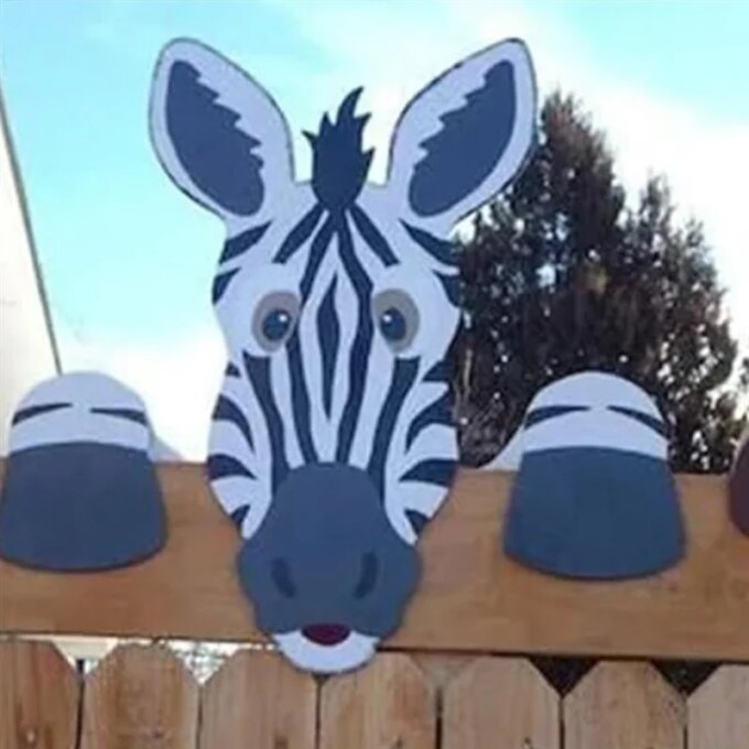 A45G-Fence Peep Yard Art Decoration, Outdoor Fence Decoration, Yard Art, Outdoor Art, Outdoor Yard Decoration - Image 3