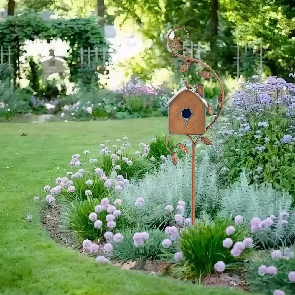 Birdhouse Garden Stakes Metal Bird House with Pole Bird Houses for Outside with Pole for Outdoor Garden Yard Decoration