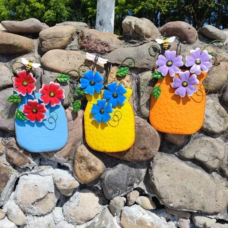 Metal Flower Garden Vases Wall Decor Outdoor Fence Art Patio Sculptures Hanging Decorations for Patio and Garden