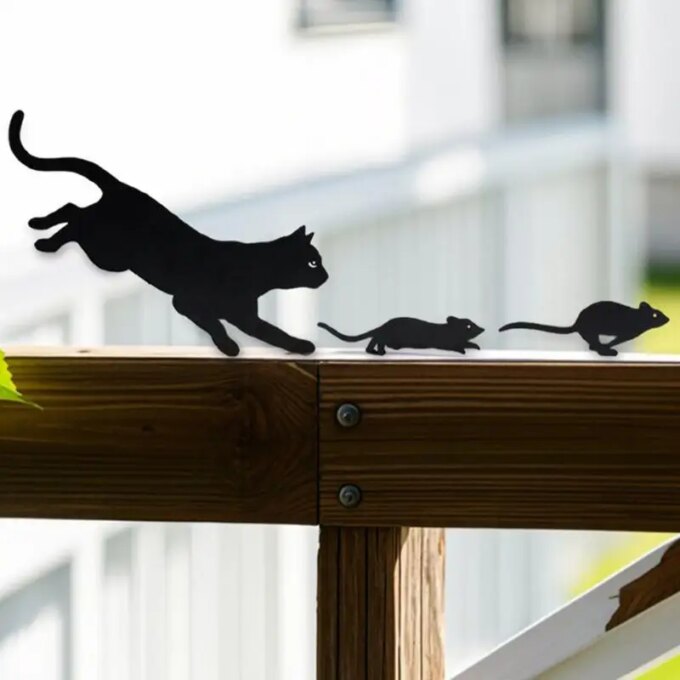 Cat Yard Signs With Stakes 3X Lawn Sign Chasing Mice Design Outdoor Art For Courtyard Patio Path Metal Animal Lawn Decorations - Image 2