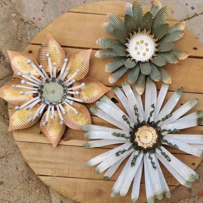 Handmade Wrought Iron Floral Wall Art for Indoor Outdoor Garden Decor, Metal Flower Ornament Durable Iron Material