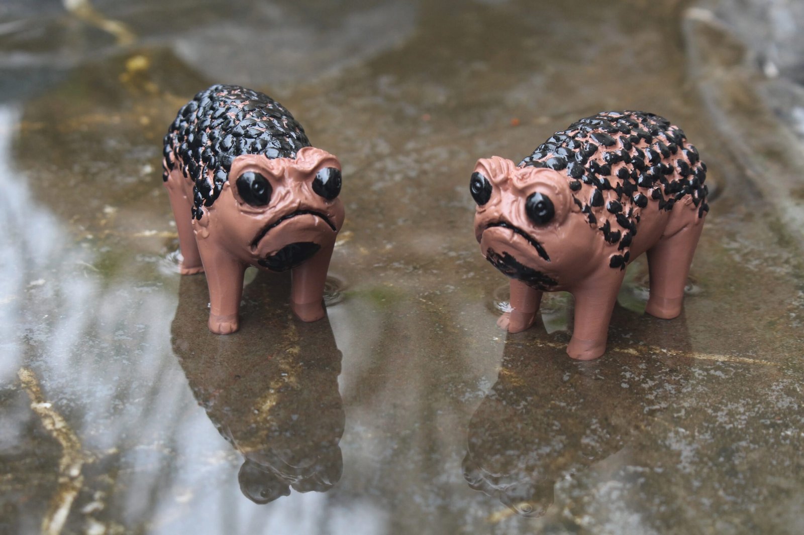 1 Piece of Unique African Rain Frog Resin Statue - Perfect for Halloween, Holiday Decoration and Garden Decoration. It Is a Ideal Gift for Art Enthusiasts.