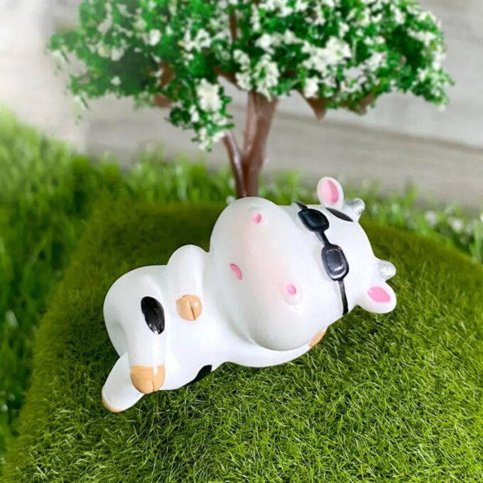 8 Pcs Cow Figurines Resin Dairy Cows Miniature Animal Statues Garden Decor Lawn naments Cartoon Crafts Sculptures Home Decor - Image 3