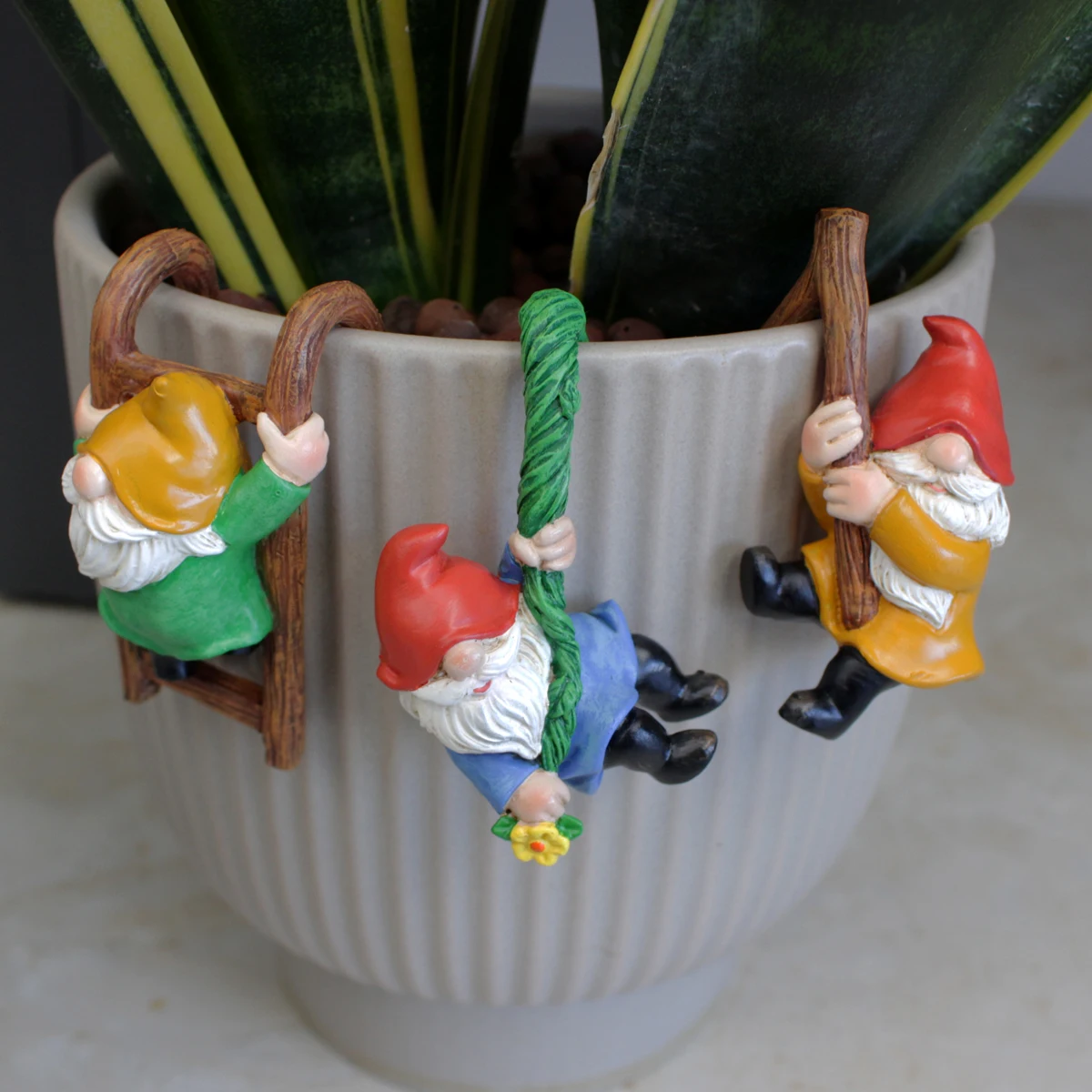 3pcs Cute Resin Gnome Pendant for Hanging Cup, Flower Pot, and Home Decor,Flower Pot Landscape Decoration, Outdoor Garden Decora