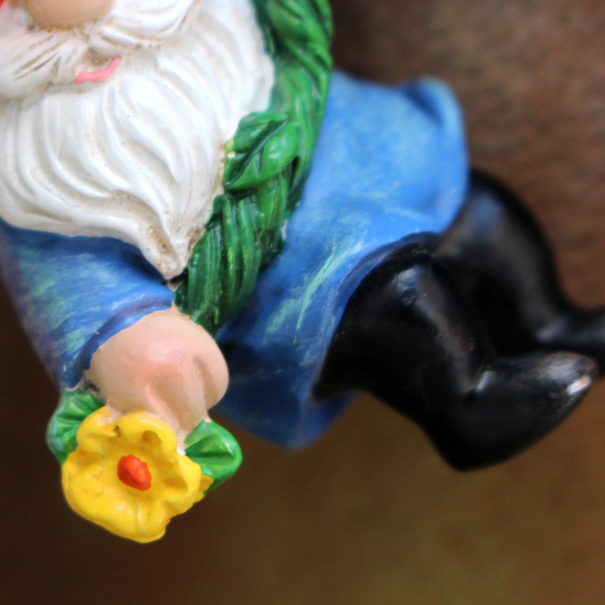 3pcs Cute Resin Gnome Pendant for Hanging Cup, Flower Pot, and Home Decor,Flower Pot Landscape Decoration, Outdoor Garden Decora