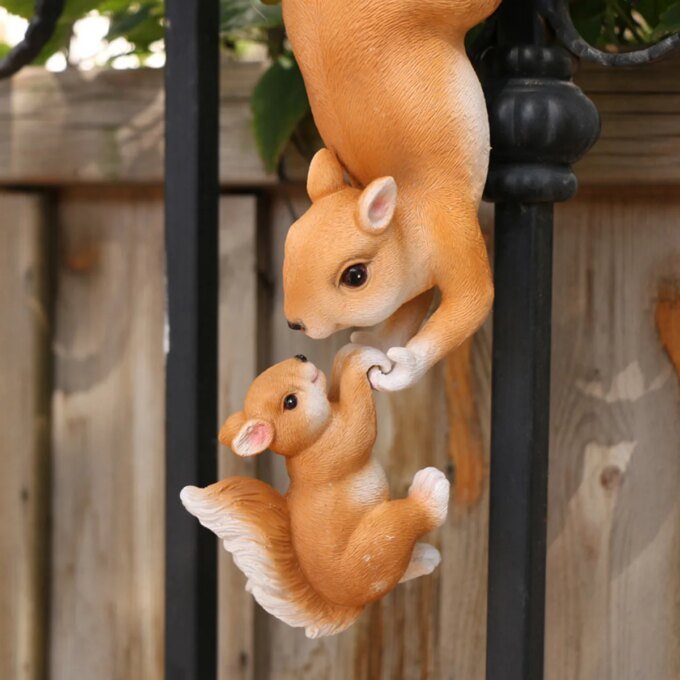 1pc Creative Climbing Rope Squirrel Figurine - Perfect forGarden & Outdoor Decoration! - Image 5