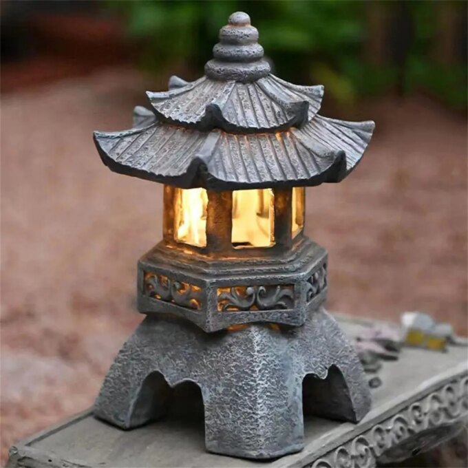 Pagoda Statues Outdoor Solar Powered Statue Japanese Garden Decor Outdoor Zen Garden Lantern Flickering LED Garden Light
