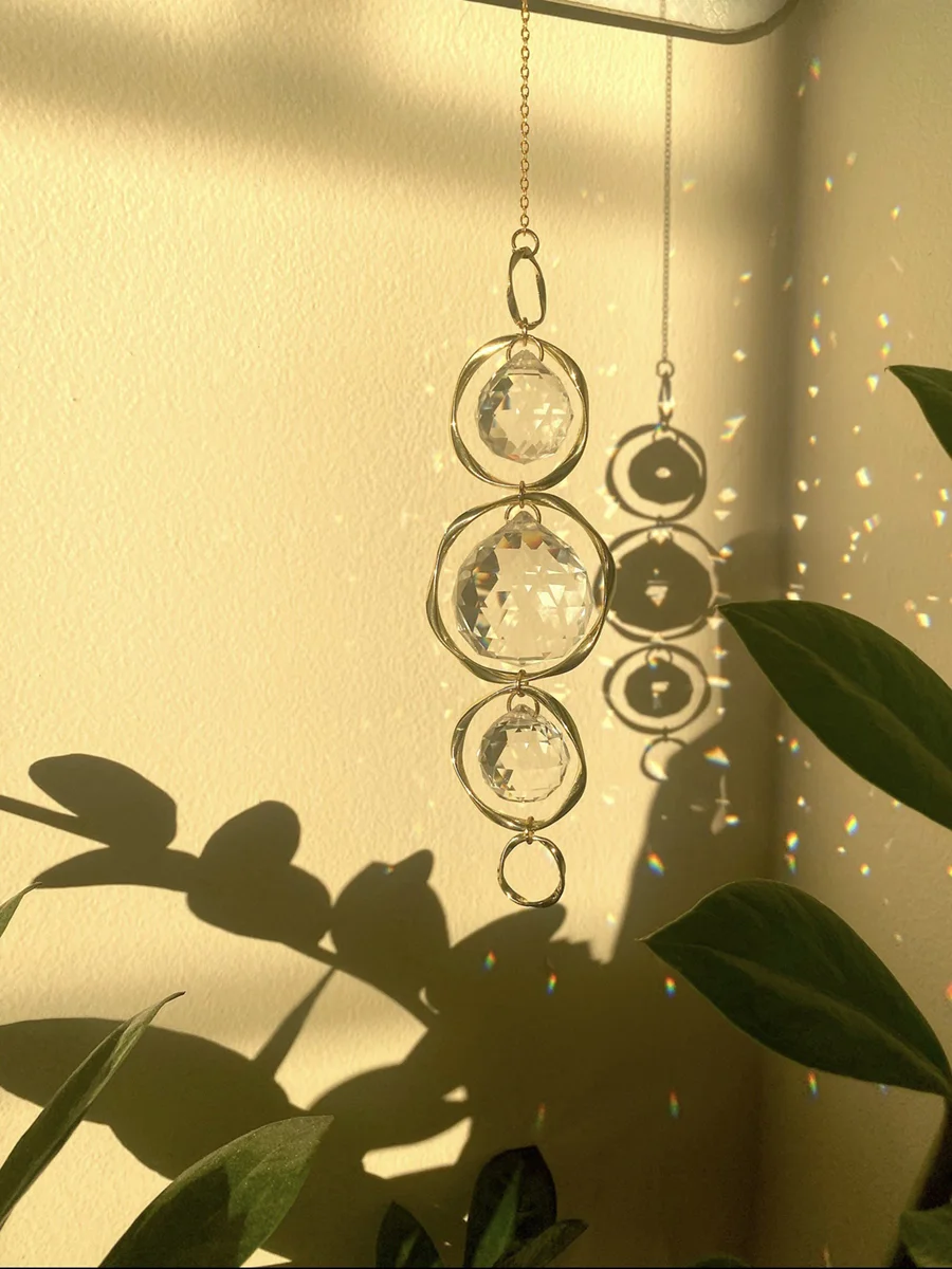 Crystal Suncatcher Hanging Decoration Rainbow Maker Light Catcher Crystal Ball Prism for Garden Outdoor Decor Window Decor Gift Crystal Suncatcher Hanging Decoration Rainbow Maker Light Catcher Crystal Ball Prism for Garden Outdoor Decor Window Decor Gift