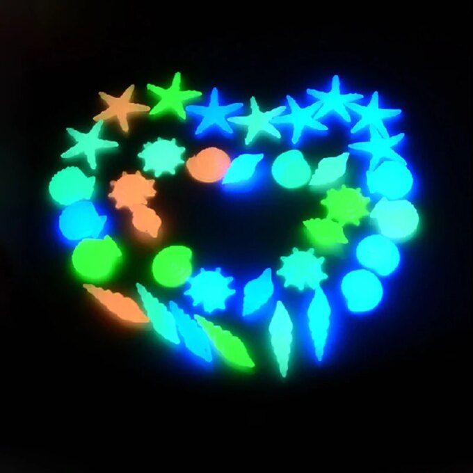 50Pcs Glow In The Dark Stones Starfish Conch Shell Aquarium Fish Tank Decorative Party Supplies Patio DIY Pool Landscape - Image 3