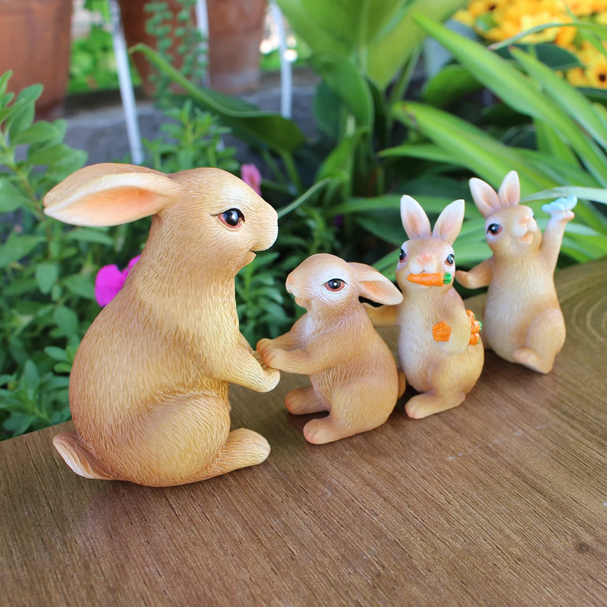 4PC/Country Style Family Rabbit - Multi functional Courtyard and Lawn Decoration - Animal Theme - Easter Statue