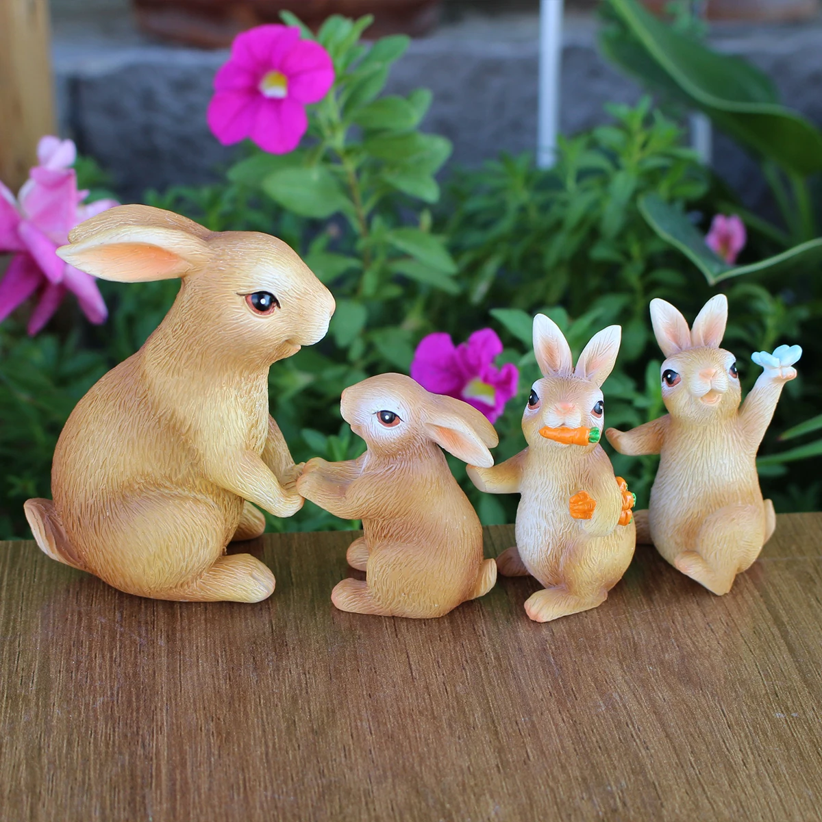 4PC/Country Style Family Rabbit - Multi functional Courtyard and Lawn Decoration - Animal Theme - Easter Statue