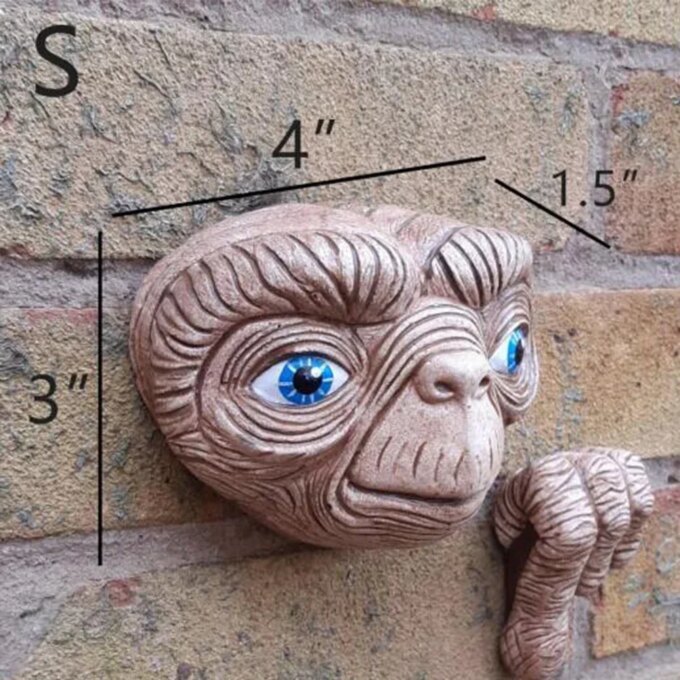 Resin Craft Alien Peeker Statue Yard Art Ornament Garden Fences Door Decoration - Image 6