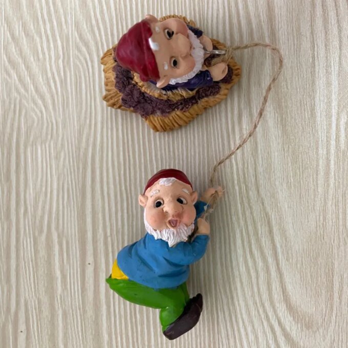 Mini Climbing Gnomes Dwarf Fairy Garden Statue Miniatures Courtyard Elf Figure Resin Micro Landscape Outdoor Figurine Ornament - Image 4