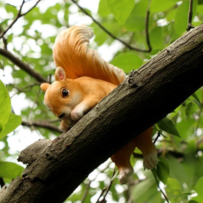 1 pc Squirrel Hanging Statues For Garden Decoration, OutdoorHanging Tree Decor With Screws And Hooks, Cute AnimalFigurines - Image 5