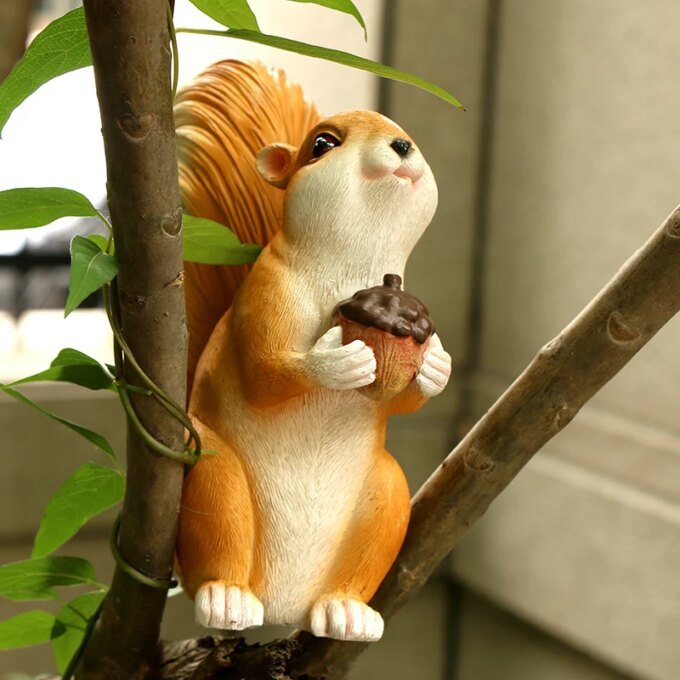 1 pc Squirrel Hanging Statues For Garden Decoration, OutdoorHanging Tree Decor With Screws And Hooks, Cute AnimalFigurines - Image 2