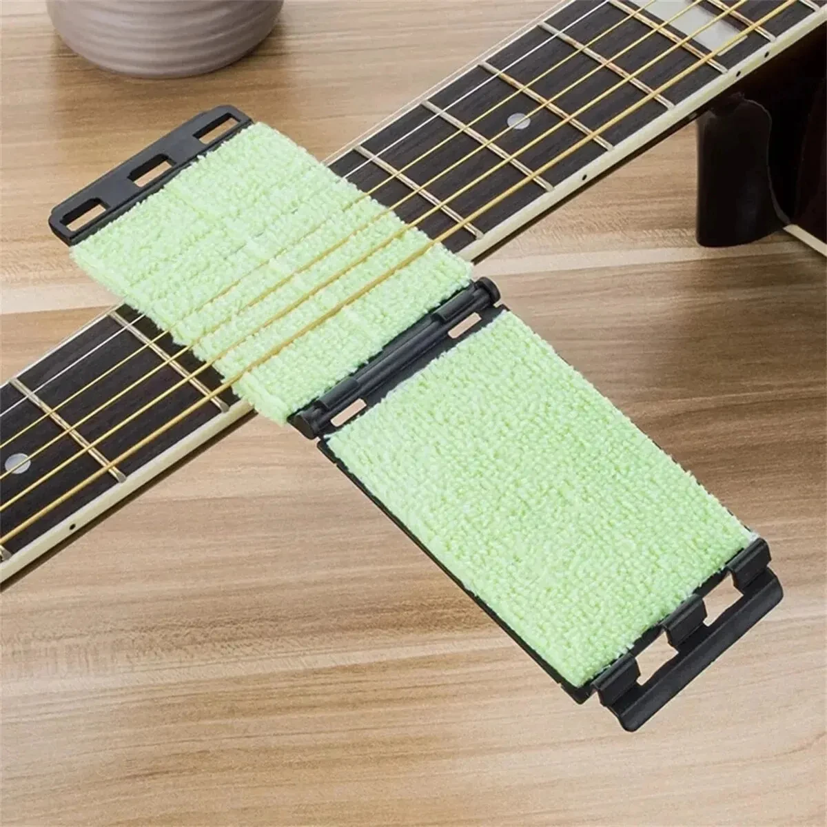 Miwayer Guitar String Cleaner Clean Fretboard Cloth Tool for Maintenance and Care of Violin, Bass, Ukulele, Electric Guitars